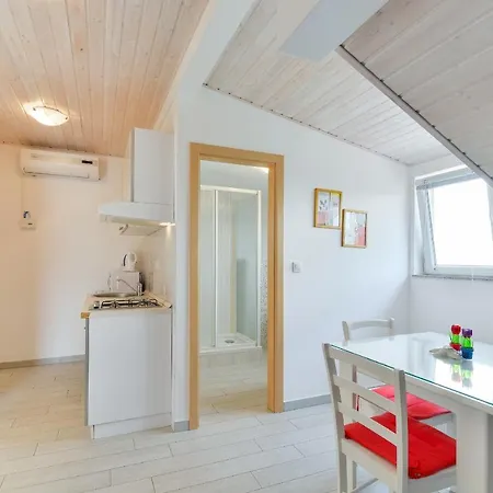 Salitrezic Apartment Vir
