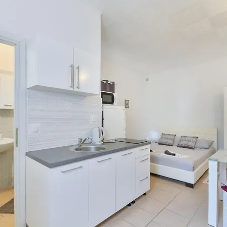 Salitrezic Apartment *