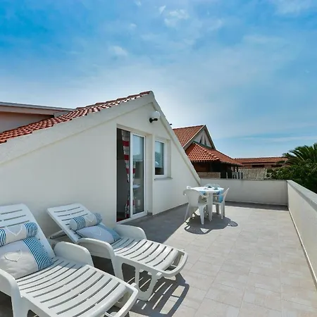 Apartment Salitrezic Vir