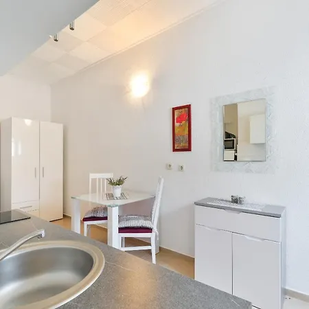 Salitrezic Apartment *